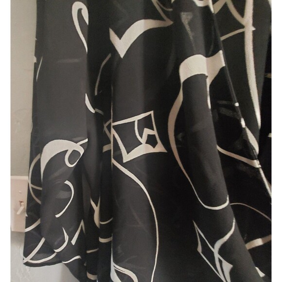 Lane Bryant  Tops  Blouse 26/28,Women, Polyester, Made In USA.cross In Front - Picture 13 of 13